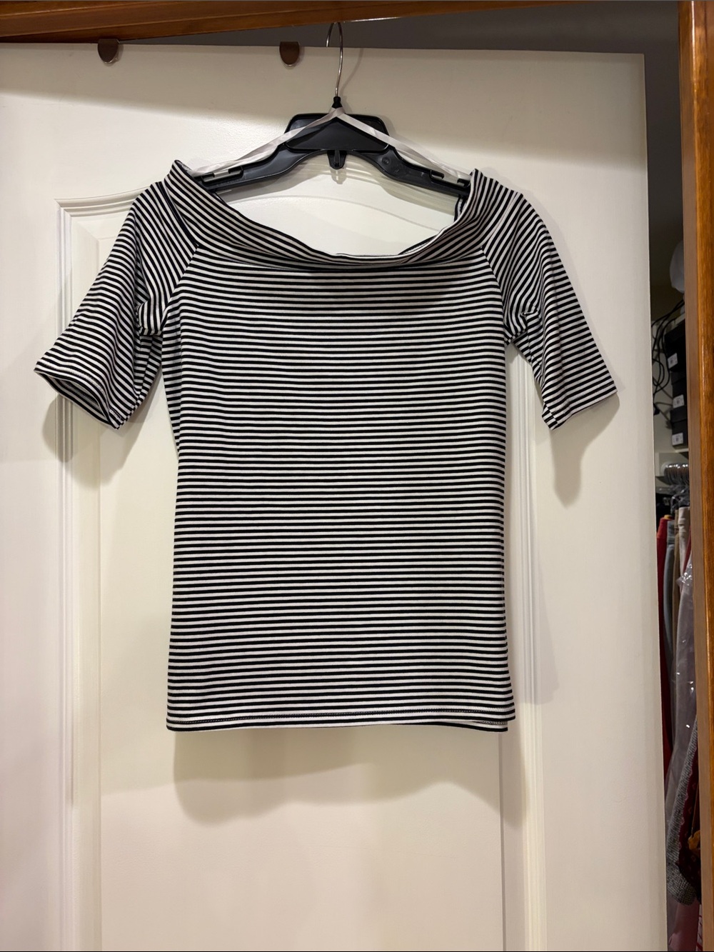 LOFT off should black stripe